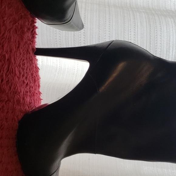 Booties - Picture 4 of 7